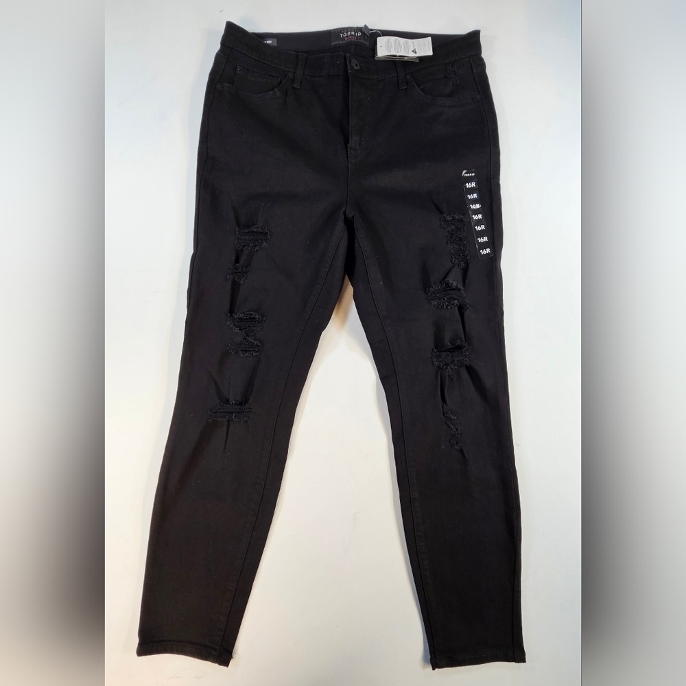 Torrid NWT Premium High Rise Ultra Skinny Regular Black 16 R Patch Jeans